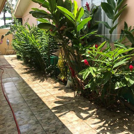 Casa Del Suizo Acomodação com café da manhã Desamparados  Exterior foto